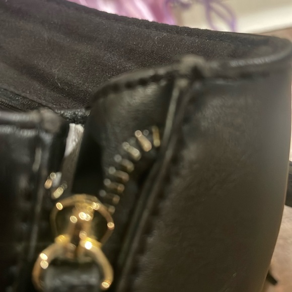 DISNEY MICKEY MOUSE BACKPACK PURSE NOVELTY WITH THE OPTION TO REVEAL MICKEY 🖤🤍 - Picture 13 of 14